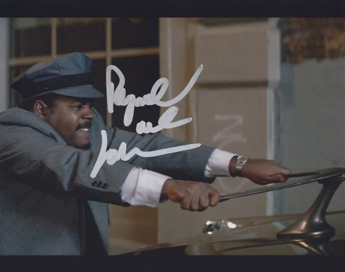 Reginald VelJohnson autograph
