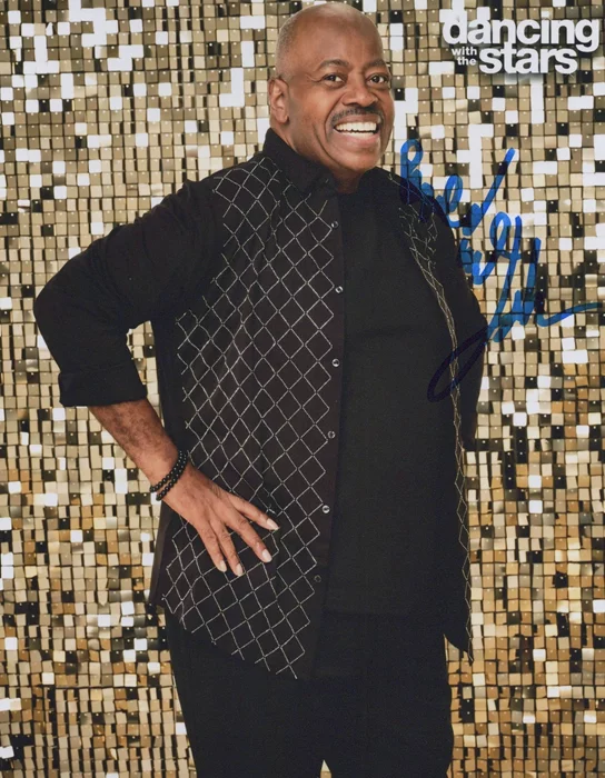 Reginald VelJohnson autograph