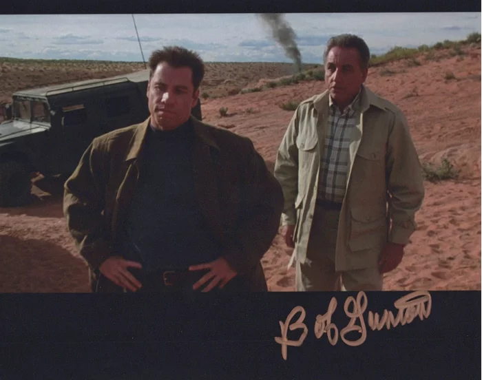 Bob Gunton autograph