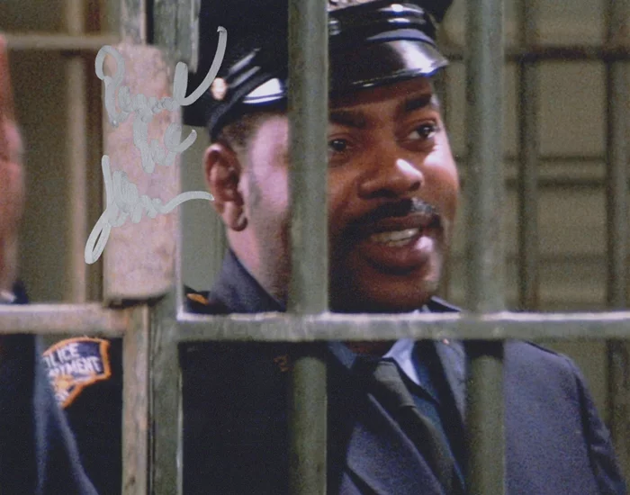 Reginald VelJohnson autograph