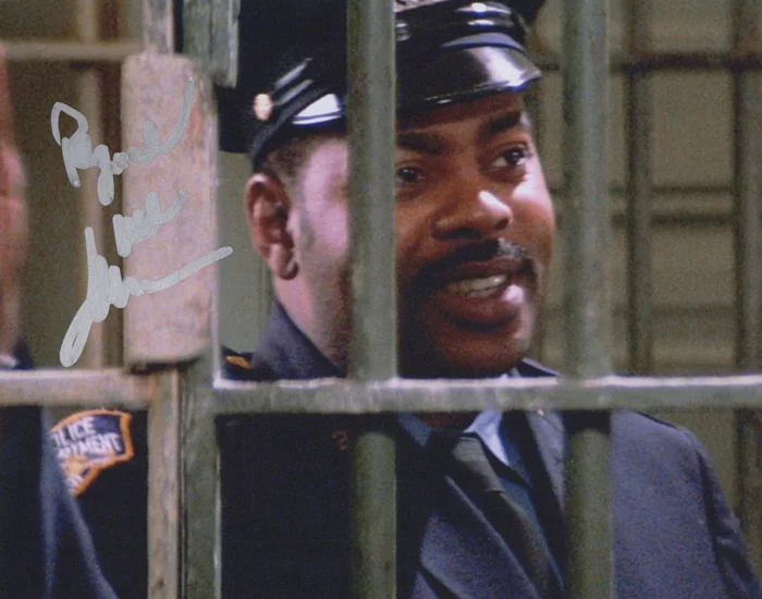 Reginald VelJohnson autograph