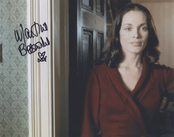 Martine Beswick autograph