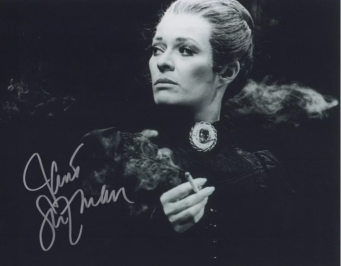 Janet Suzman autograph