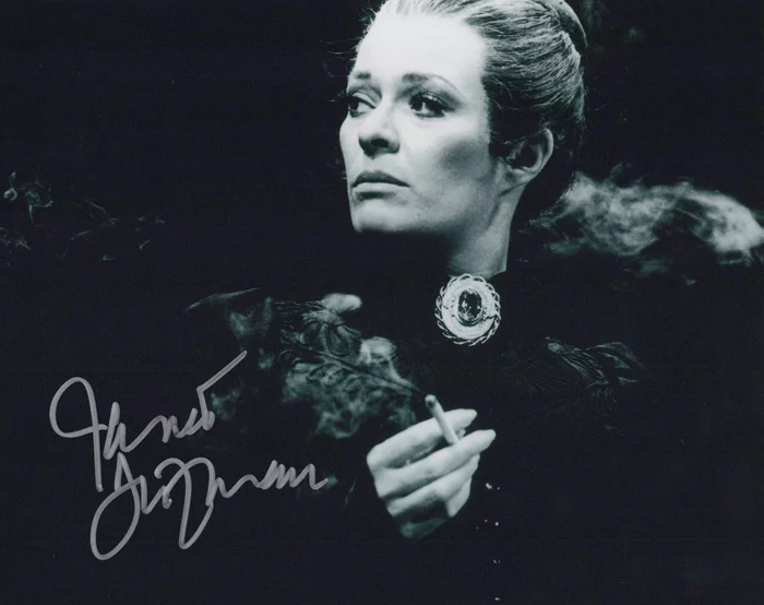 Janet Suzman autograph