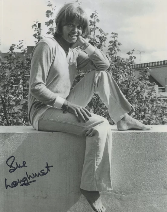 Sue Longhurst autograph