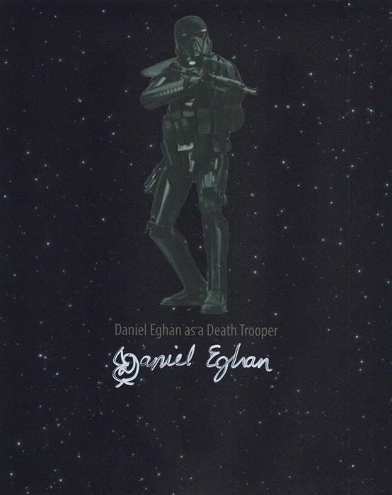 Daniel Eghan autograph