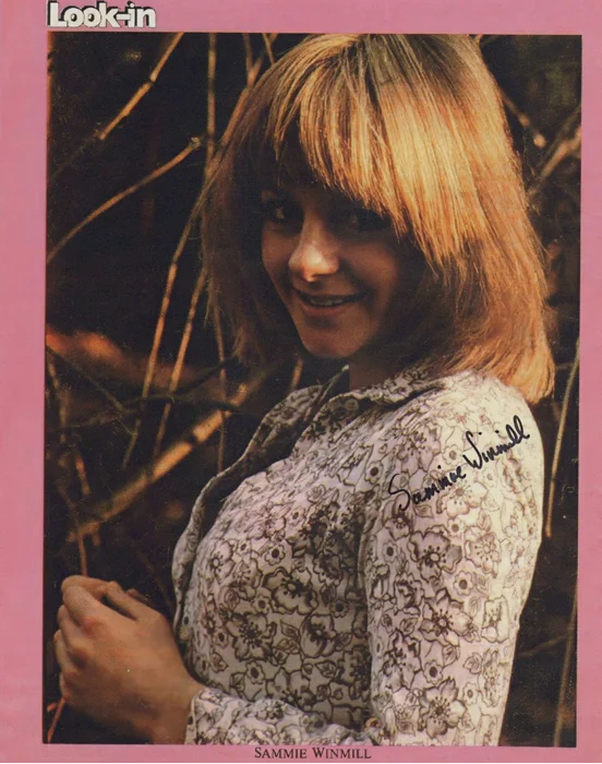 Sammie Winmill autograph