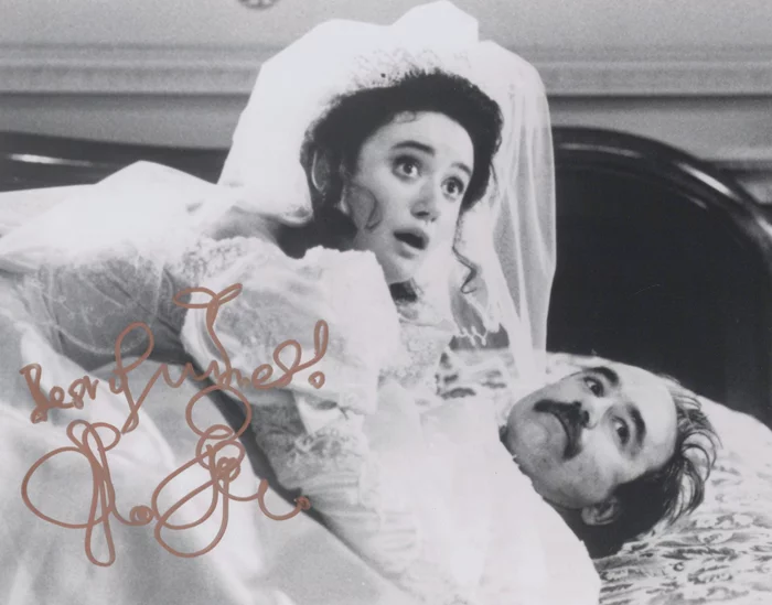 Sophie Thompson autograph