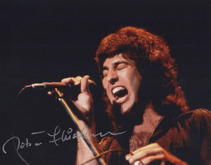 Robert Fleischman autograph