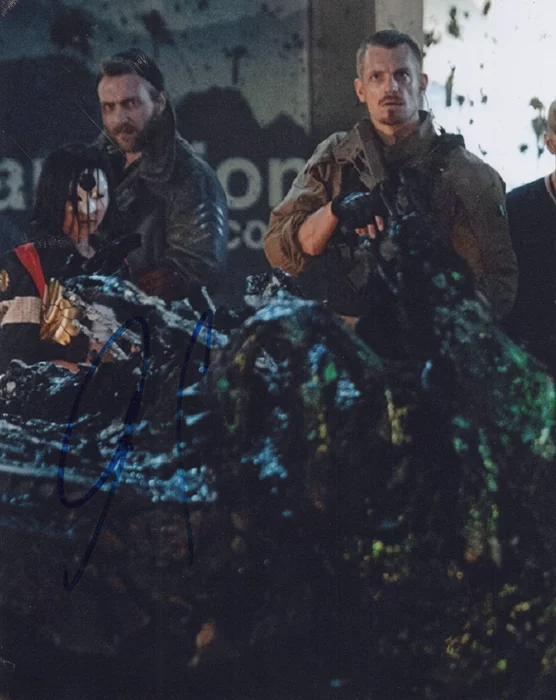 Jai Courtney autograph