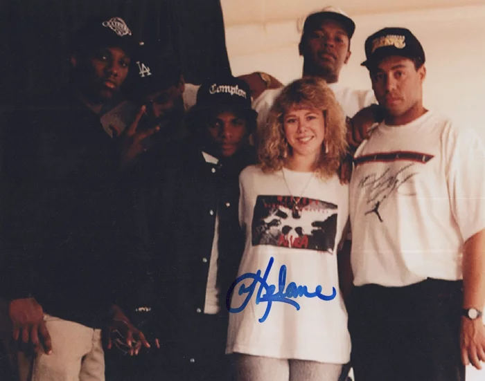 Helane Freeman autograph