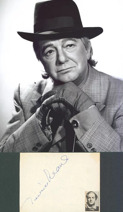 Maurice Evans autograph