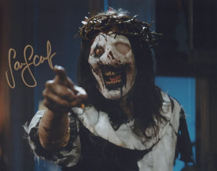 Samantha Scaffidi autograph