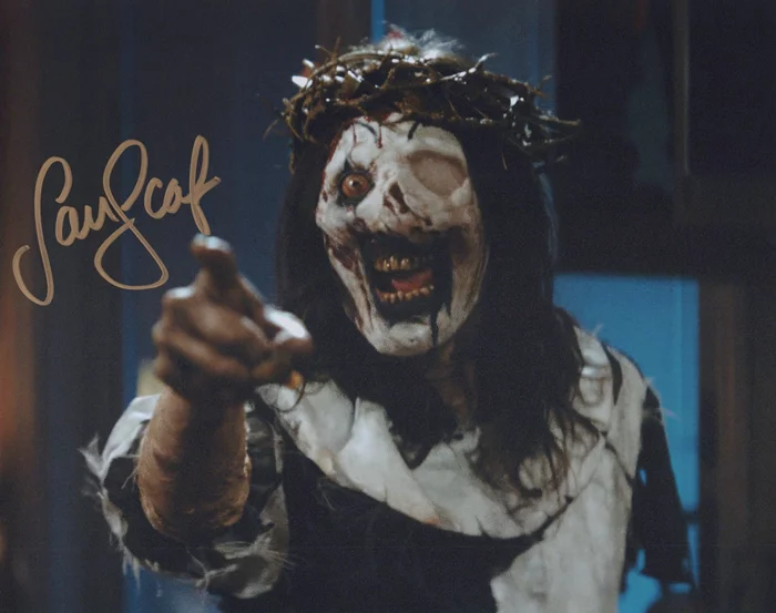 Samantha Scaffidi autograph