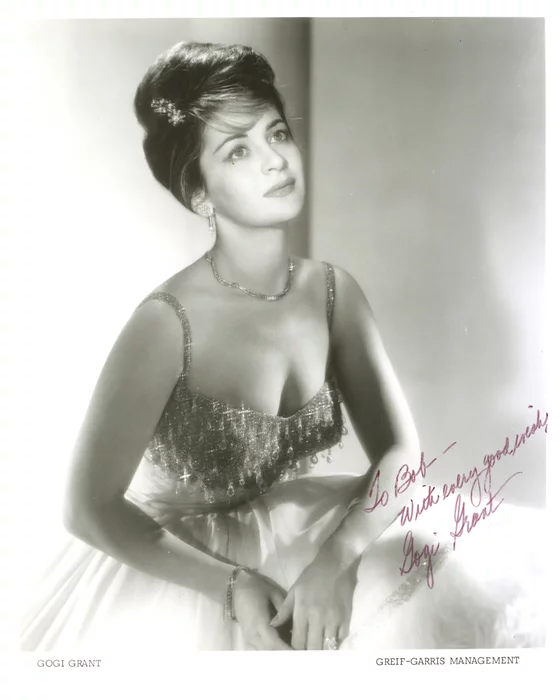 Gogi Grant autograph
