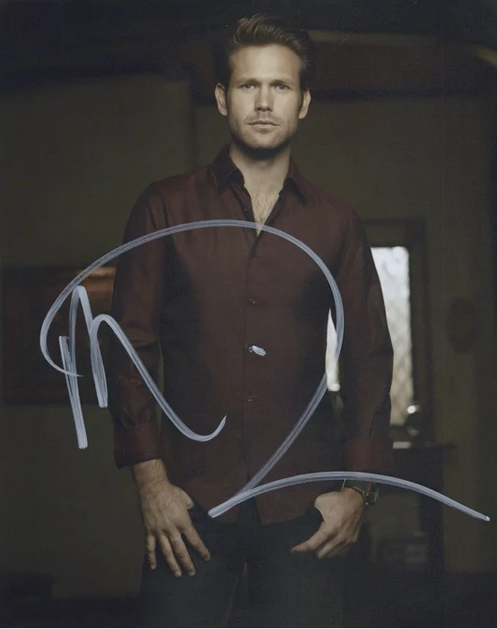 Matthew Davis autograph
