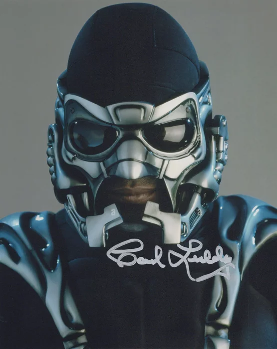 Carl Lumbly autograph