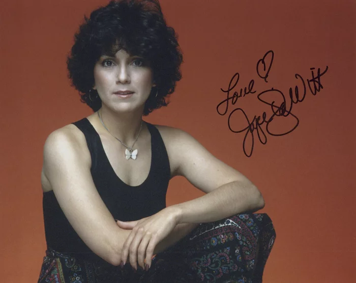 Joyce DeWitt autograph