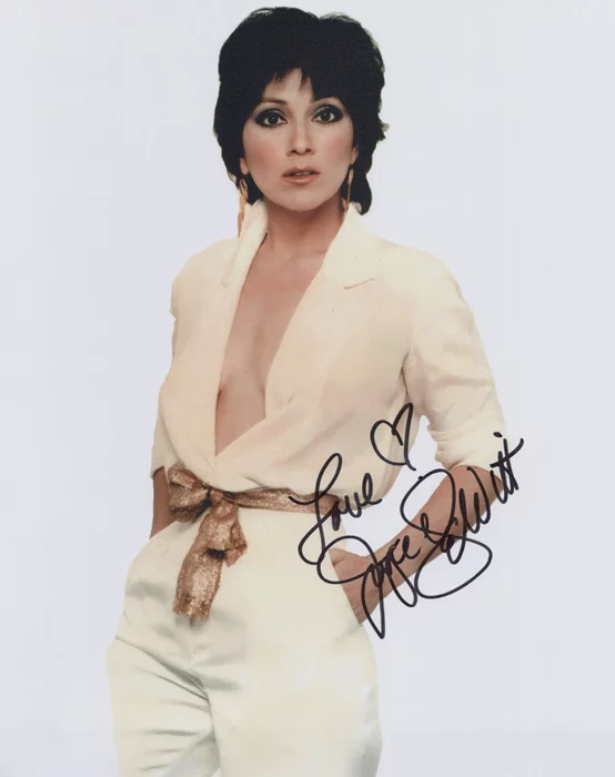 Joyce DeWitt autograph