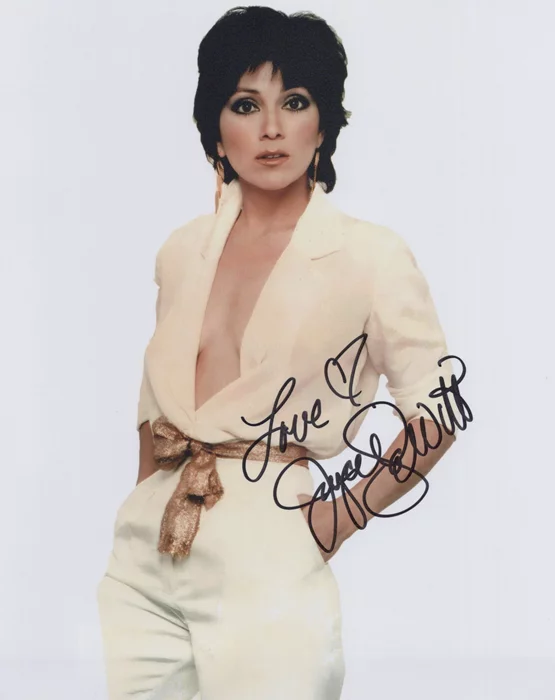 Joyce DeWitt autograph