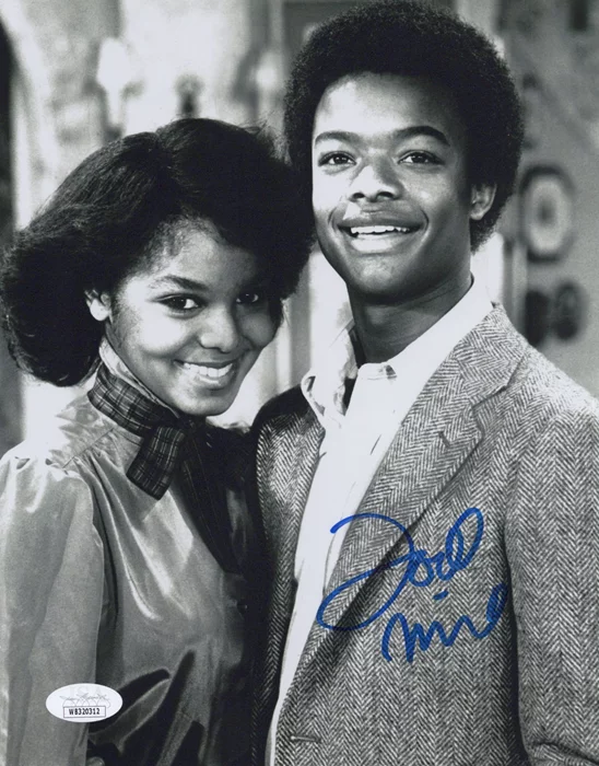 Todd Bridges autograph