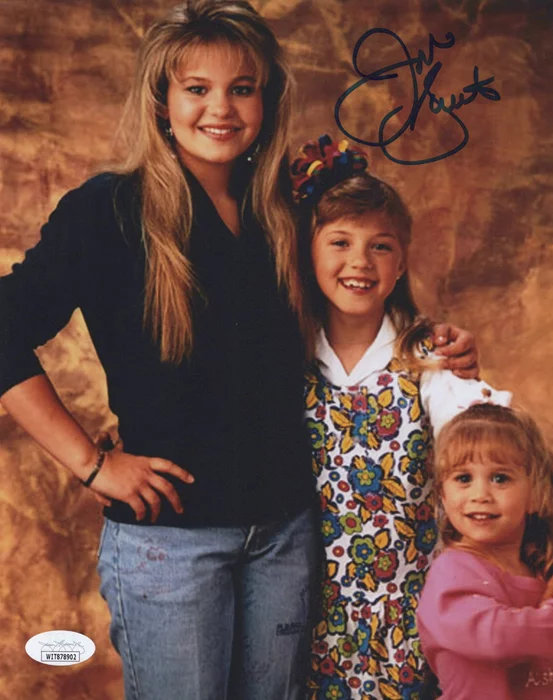 Jodie Sweetin autograph