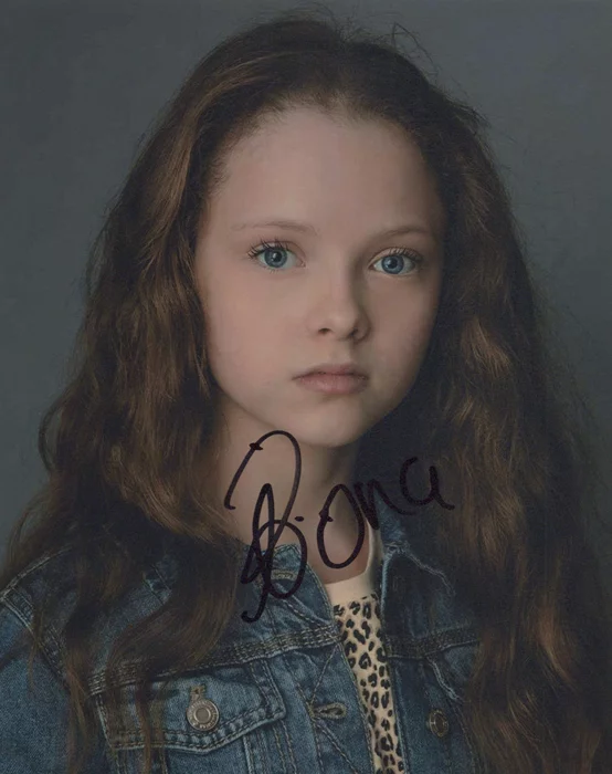 Iona Bell autograph