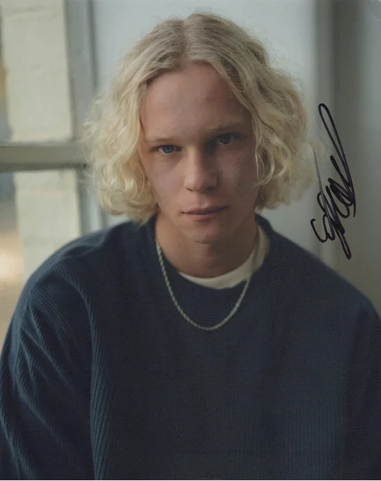 Stacy Clausen autograph