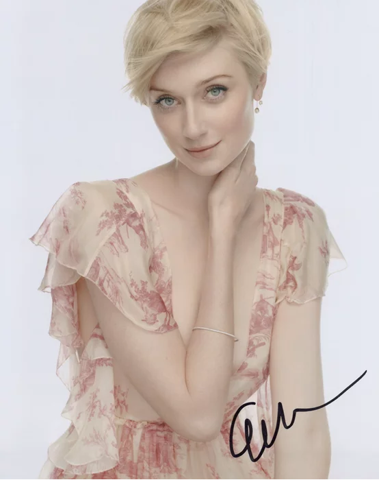 Elizabeth Debicki autograph