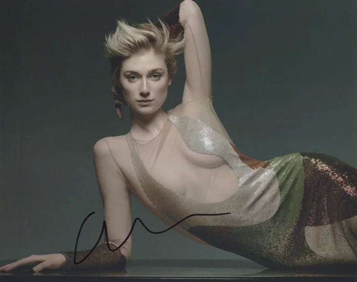 Elizabeth Debicki autograph
