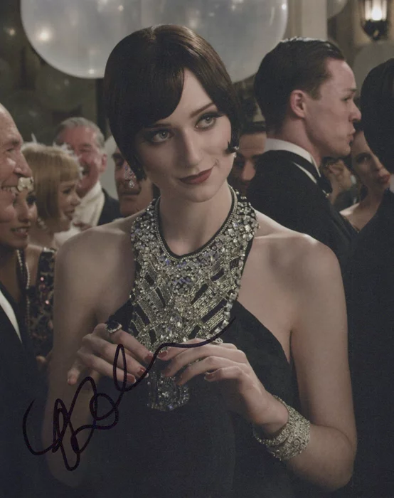 Elizabeth Debicki autograph