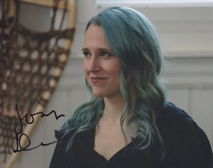 Josephine Decker autograph