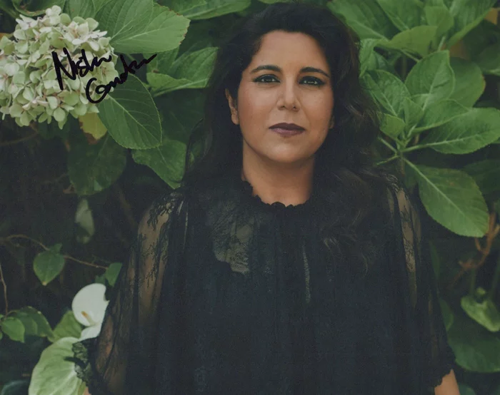 Nisha Ganatra autograph