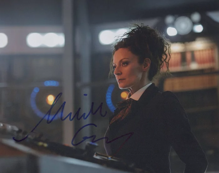 Michelle Gomez autograph