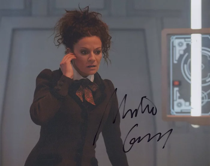 Michelle Gomez autograph