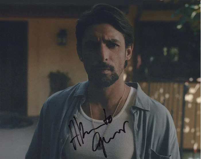 Alberto Guerra autograph