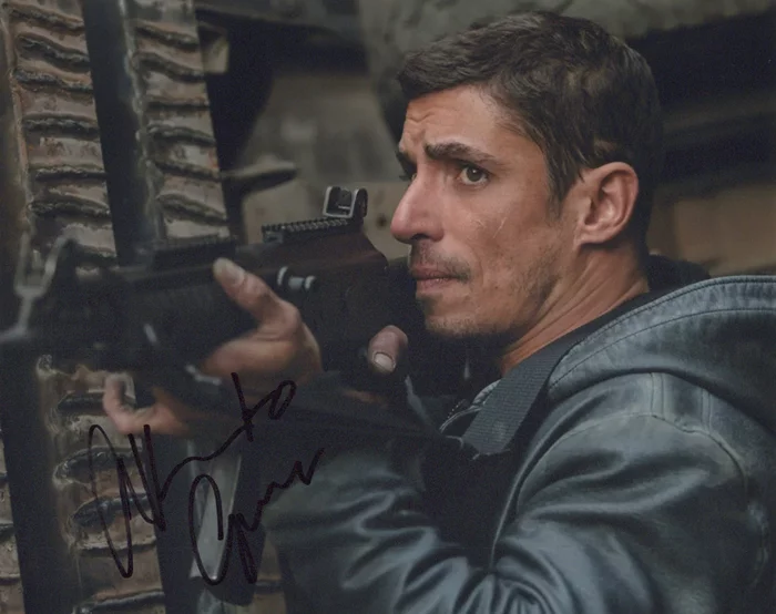 Alberto Guerra autograph