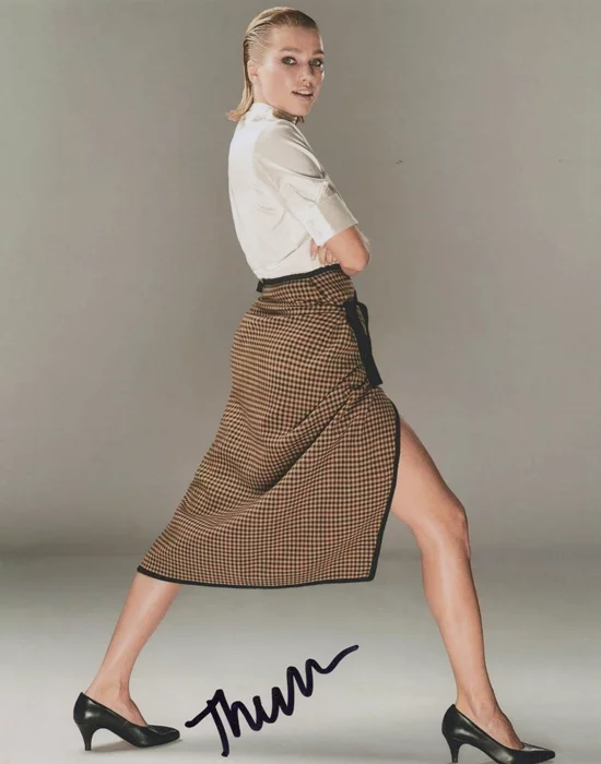 Thea Sofie Loch N�ss autograph