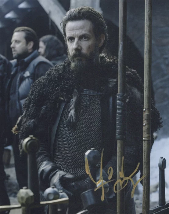 Noah Taylor autograph