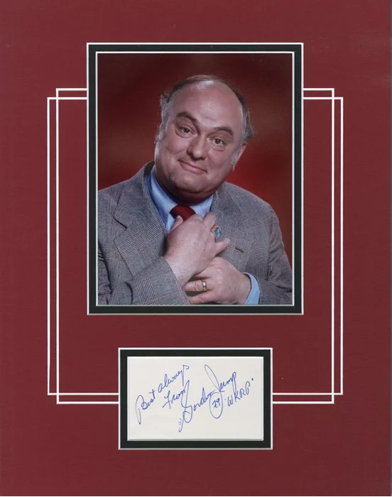 Gordon Jump autograph