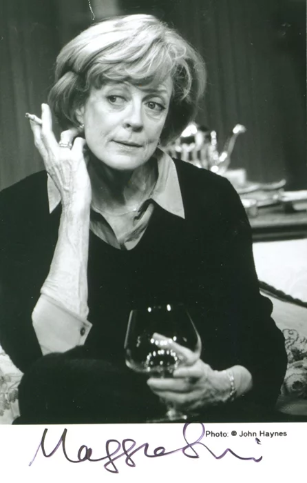 Maggie Smith autograph