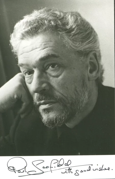 Paul Scofield autograph