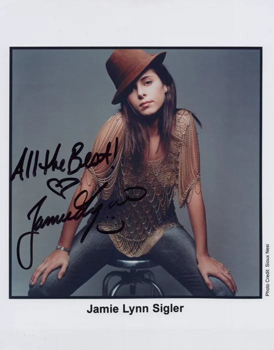 Jamie-Lynn Sigler autograph