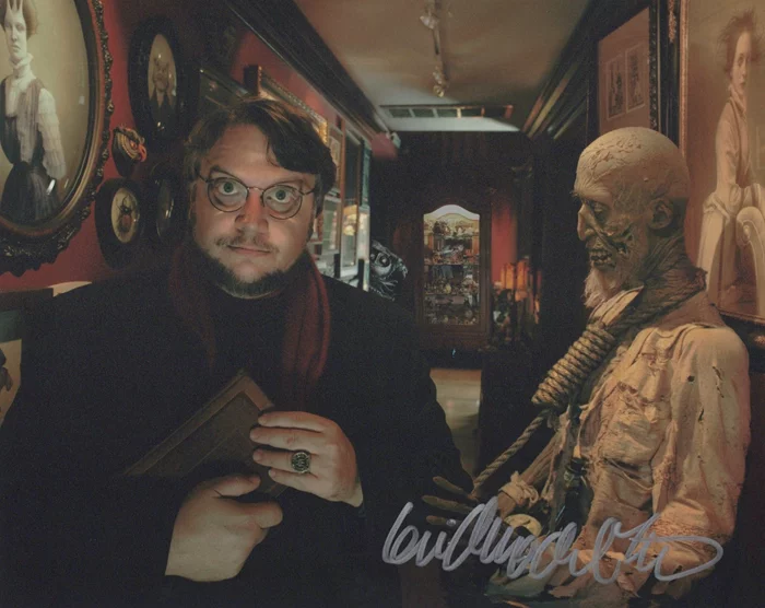 Guillermo del Toro autograph