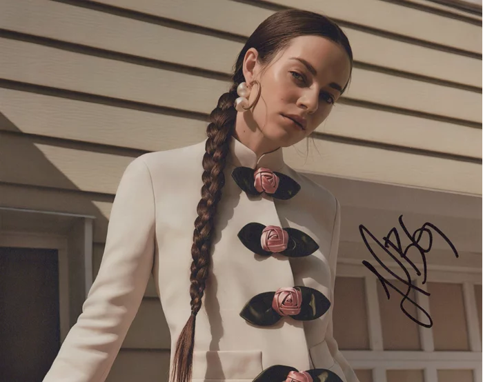 Hailey Gates autograph