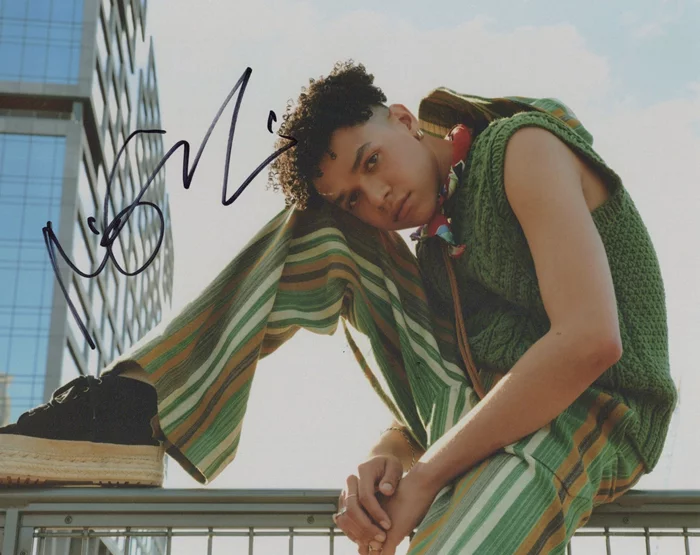 Miles Gutierrezz-Riley autograph