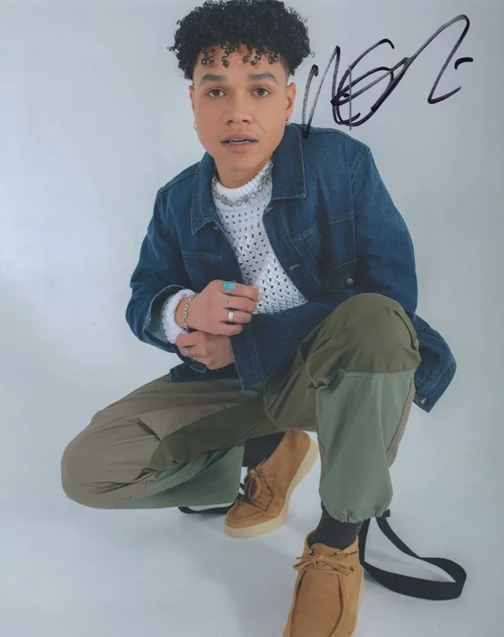 Miles Gutierrezz-Riley autograph