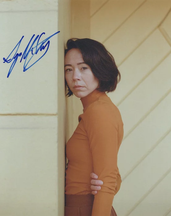 Syra McCarthy autograph
