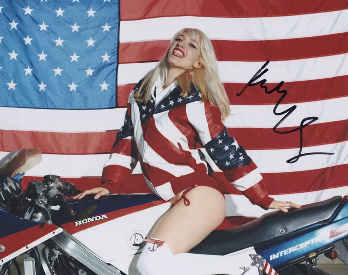 Karley Sciortino autograph