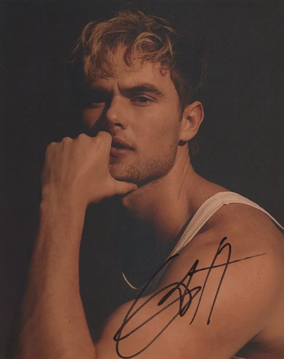 Garrett Wareing autograph